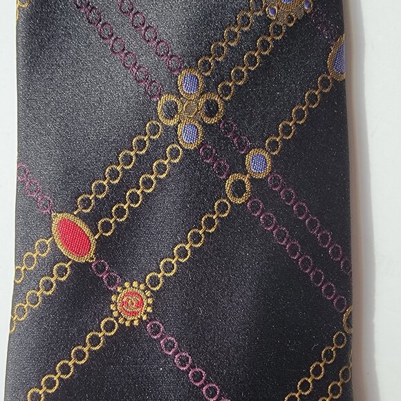 CHANEL Men's Vintage Tie 100% Silk Made in Italy black chain stripes and CCs - Picture 2 of 4